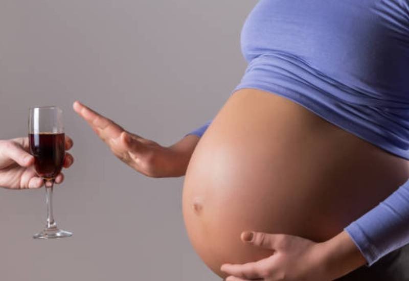 اجتناب از الکل در بارداری